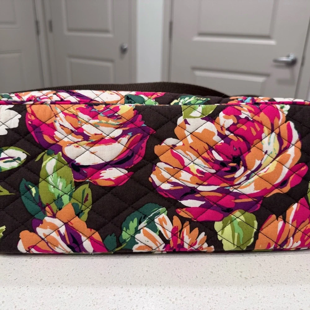 NWT Vera Bradley Messenger Baby Bag in English Rose Floral